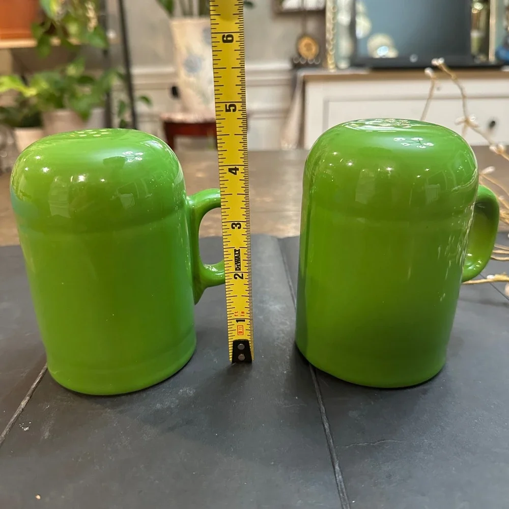 Fiesta HLC Vintage Rangetop Salt and Pepper Shaker Set in Shamrock